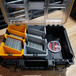Robuster System 2.0 Organizer 16ga. Abgewinkeltes Finish Nageldesigner (TSNC16a)