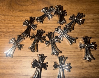 Small Gothic Cross for clothes, shoes, decoration, display