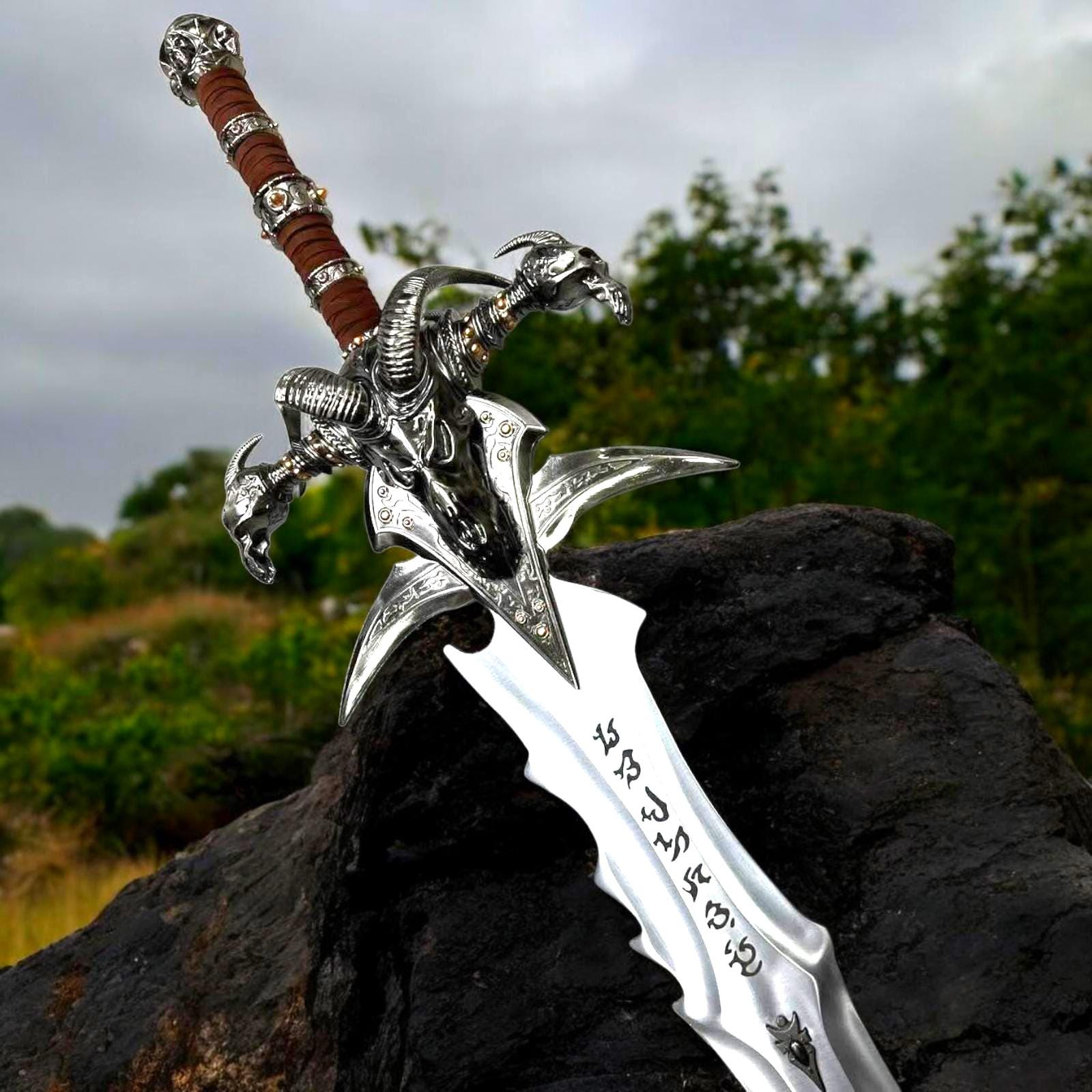 フロストモーン剣レプリカ | WoW風メタルリッチキングコスプレ - Etsy 日本