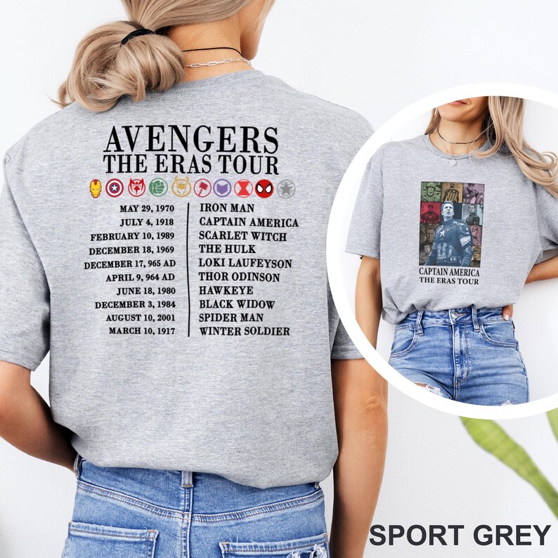 K&ouml;nnte beinhalten: Eine wei&szlig;e Keramik-Tasse mit schwarzem Henkel und dem Text "But First, Coffee" in fetter, schwarzer Schrift. Die Tasse ist mit einer dunklen Fl&uuml;ssigkeit gef&uuml;llt, wahrscheinlich Kaffee, auf einer hellen Oberfl&auml;che.