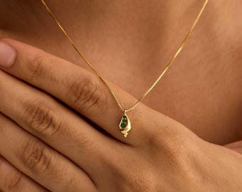 Custom Birthstone Necklace, Conch Necklace, Mom Gift, Grandma Necklace, Family Gift Mothers Daysgift, Birthday Gift for Her