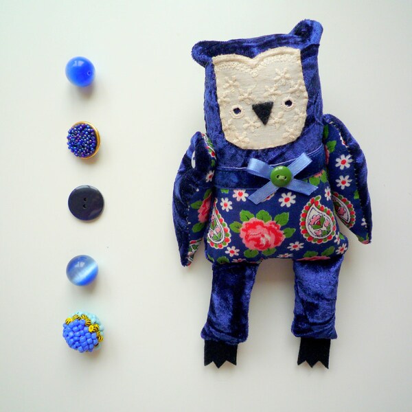 Rosalinda   - Little  owl, soft art  toy  by Wassupbrothers