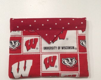 University of Wisconsin Badgers Quilted Mini Bag Pouch Snap Bag 4-1/2” x 6-1/2”