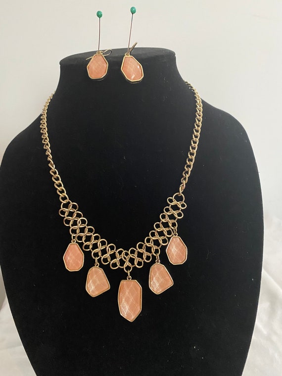 Necklace -pink and gold - image 1