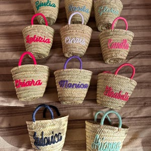 Mini panier en osier personnalisé – Custom Straw Basket – Cadeau enfant ou EVJF