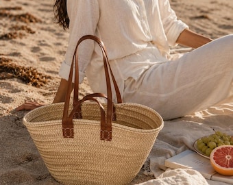 Bolsa de paja tejida a mano con detalles de cuero - Cesta de mercado francesa, bolsa de la compra ecológica, elegante bolsa de mercado francesa