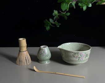 Set per Matcha in ceramica a forma di fiore con frusta in bambù, ciotola per Matcha a forma di fiore di ciliegio dipinta a mano con beccuccio, kit per la cerimonia del tè giapponese, set regalo per Matcha