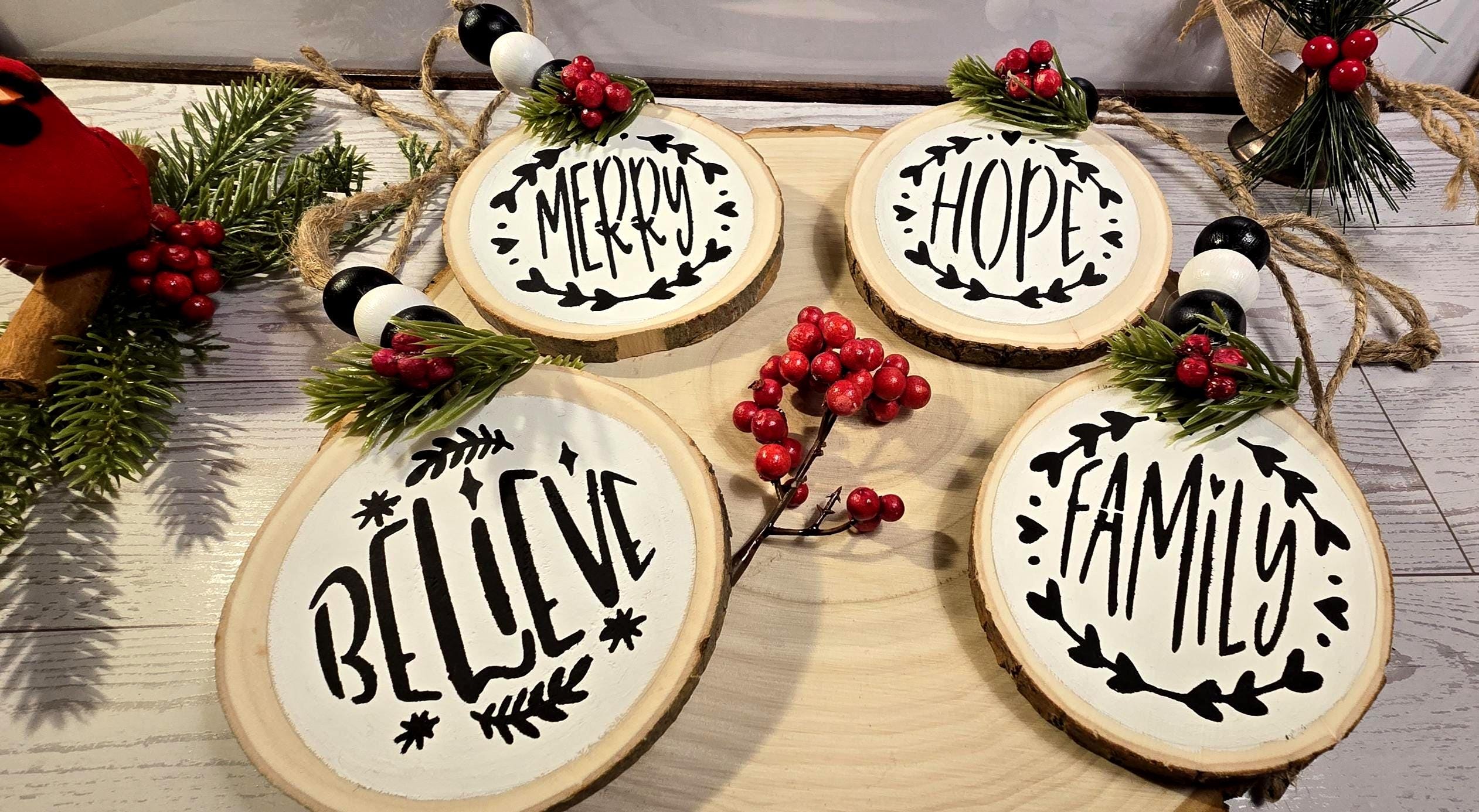 Wood Slice Christmas Ornament, Hand Painted-Christmas Tree Ornaments, Words will be Family, Merry, Believe, Hope - Thumbnail 6