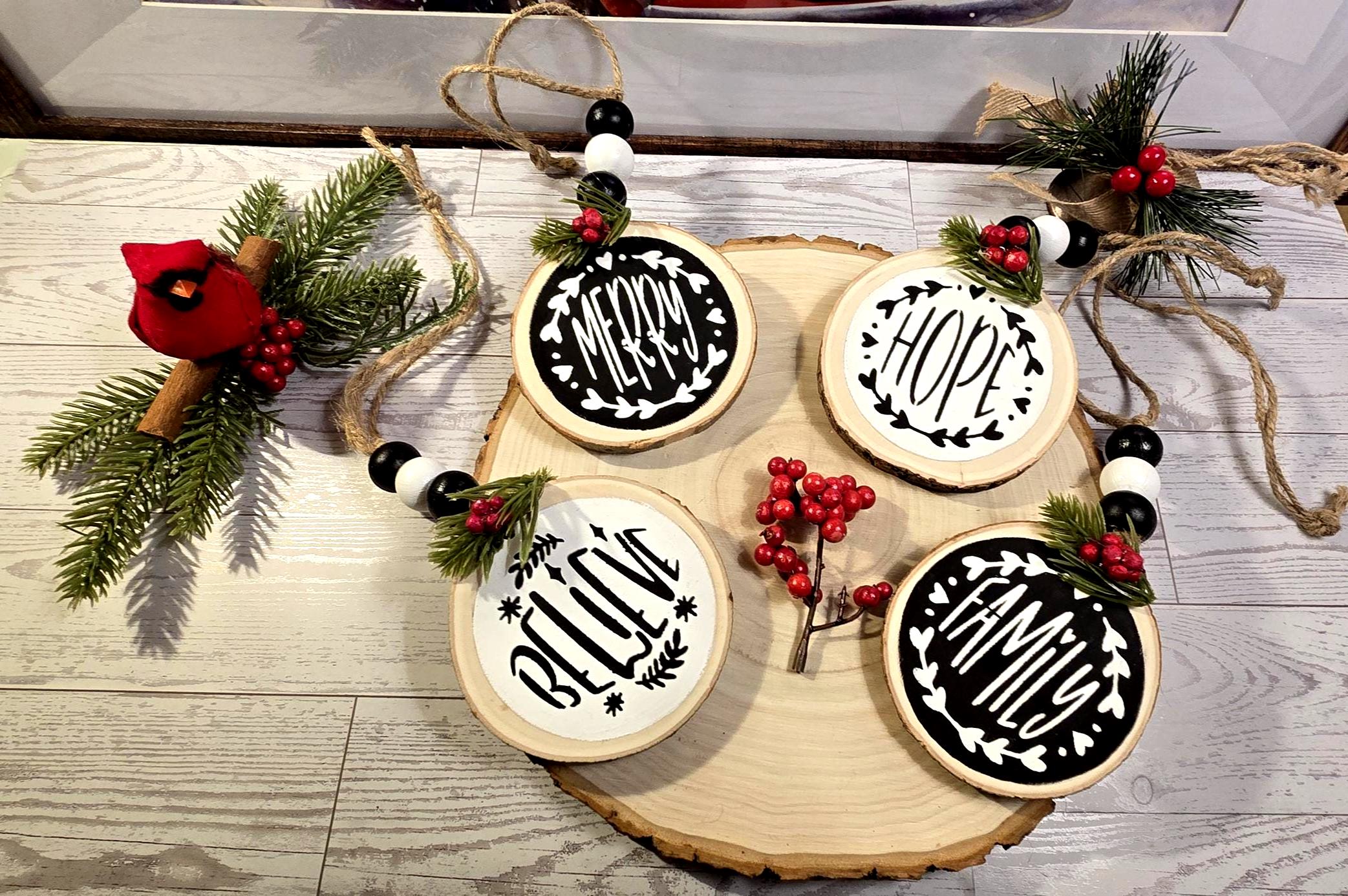 Wood Slice Christmas Ornament, Hand Painted-Christmas Tree Ornaments, Words will be Family, Merry, Believe, Hope - Thumbnail 5