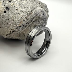 Minimalist Tungsten Carbide Ring 6mm – Matte Finish Men&#39;s Wedding Band with Polished, Classic Man&#39;s ring, comfort fit ring, Tungsten Band