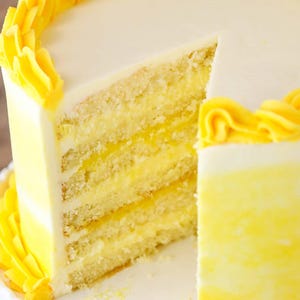 La torta a strati al limone definitiva