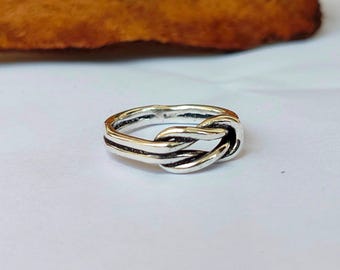Beautiful Twist Ring, Unique Ring For Her, Promise Ring, Birthday Gift For Love, Dainty Ring,  Celestial Jewelry,  Mother’s Day Gift,
