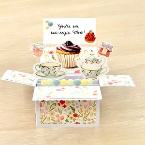 3D Box Muttertag Pop Up Karte l Tee Thema l Tee-Ripps Mutter l Topf Tassen Cupcake Jam l Blumen l Falten flach zum Verschicken l Kostenloser Versand in die USA