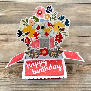 Cartão de aniversário pop-up em caixa 3D, tema floral, vermelho, branco, azul, rosa, amarelo, dobra para envio, frete grátis nos EUA. Frete grátis para compras acima de 35