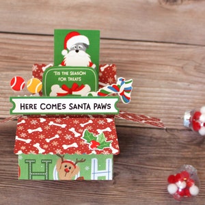 Tarjeta navideña 3D desplegable con forma de caja de Papá Noel, juguete para perro, pelota de tenis, color rojo, blanco y verde, se pliega para enviar por correo, envío gratuito a EE. UU.