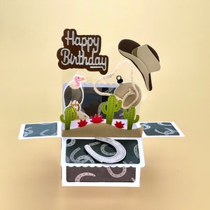 Carte d'anniversaire pop-up avec boîte 3D l Thème de cow-boy l Chapeau de cow-boy l Cantine l Vautour l Cactus l Se plie à plat pour l'expédition l Livraison gratuite aux États-Unis