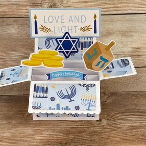 3D Box Pop Chanoekakaart l Menora Gelt Dreidel Geschenken l Blauw Wit Geel l Vouwen plat voor mailing l Gratis verzending in de VS