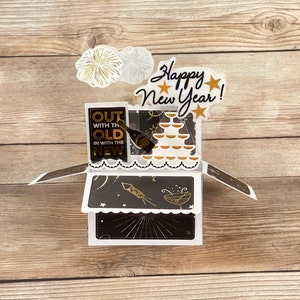 3D Box Pop Up Neujahrskarte, Schwarz Gold Weiß, Champagner Feuerwerk Sterne, Falten flach für den Versand, Kostenloser US-VersandKostenloser Versand über 35