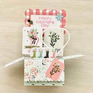 Cartão pop-up 3D para o Dia das Mães, tema de jardinagem, botas de abelha, pacote de sementes, floral rosa e verde, dobra para envio pelo correio, frete grátis nos EUA, exclusivo