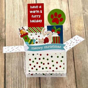 3D Box Pop Up Weihnachtskarte l Katzenmotiv l Meowy Weihnachten l Kätzchen Strumpf Geschenk Falten flach zum Verschicken