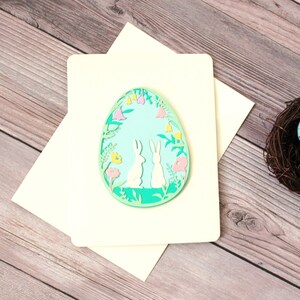 Biglietto di Pasqua l Fiori primaverili l Vignetta di uova l Coniglietti l Scena pasquale l Interno vuoto l Spedizione gratuita negli Stati Uniti l Unico l Pezzo unico