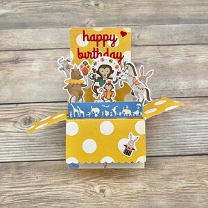 3D Box Pop Up Geburtstagskarte, Zirkus Thema, Bär Affe Pferd Hase, Hell und Spaß, Polka Dots, Faltbar flach für den Versand, kostenloser Versand in die USA