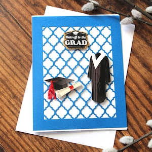 Cartão de formatura l Parabéns l Capote e beca l Vermelho, preto e creme l Glitter l Em branco por dentro l Frete grátis nos EUA