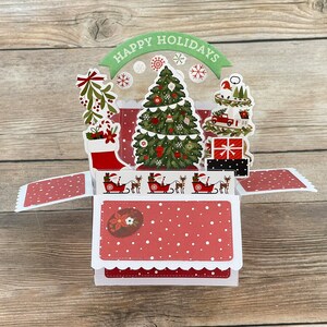Tarjeta navideña emergente en caja 3D | Felices fiestas | Medias navideñas de acebo y muérdago | Rojo, blanco y verde | Se pliega para enviar por correo | Envío gratuito a EE. UU.