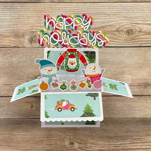 3D Box Pop Up Weihnachtskarte l Heller Regenbogen Regenbogen l Zwerge Schneemänner hässliches Pullover l Faltbar flach zum Verschicken l Kostenloser Versand in die USA