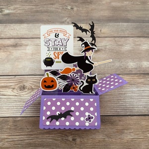 3D Box Pop Up Halloween Karte l Süße Hexe l Besen Blumen Kürbis Katze Fledermäuse l Tupfen l Falte flach l Kostenloser US Versand