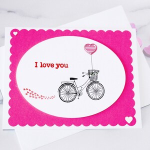 Carte Saint-Valentin l Rose rouge blanc l Vélo avec fleurs l Ballon coeur l Unique l Pièce unique l Livraison gratuite aux États-Unis