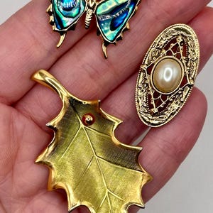 Giovanni Gold Leaf Pin - Etsy display picture 2
