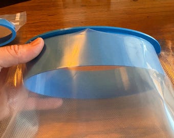 Imbuti FoodSaver per sacchetti grandi (28 cm), medi (20 cm) e piccoli (da mezzo litro).