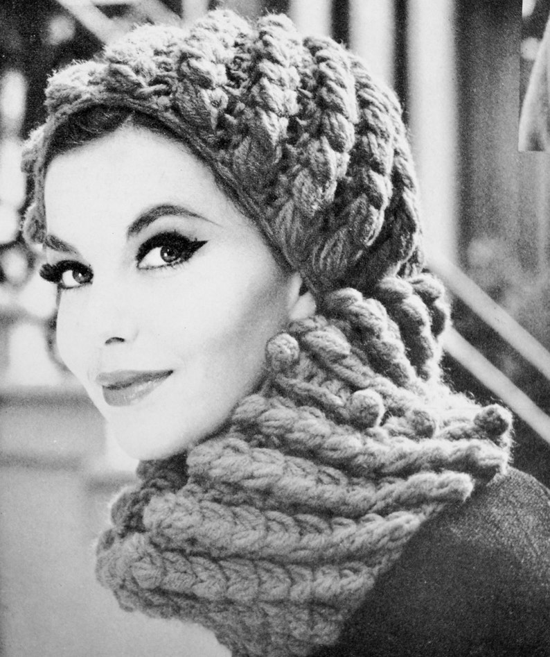 INSTANT DOWNLOAD PDF 1950s Vintage Crochet Pattern Flirty French Cap Hat and Collar Scarf Pattern Fabulous Early 60s Fashion image 1