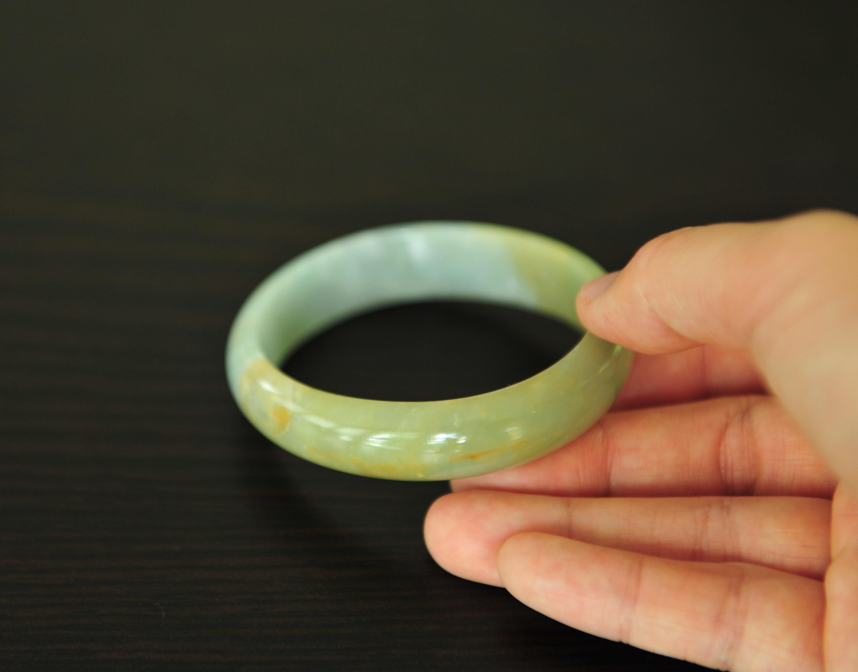 B1210-0141】翡翠ヒスイバングル希少グアテマラ産55.1mm