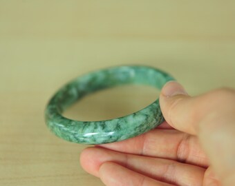 Bracelet Jonc En Jade Blanc-vert - Diamètre 59mm - Neuf Sans Emballage - Pour Femme