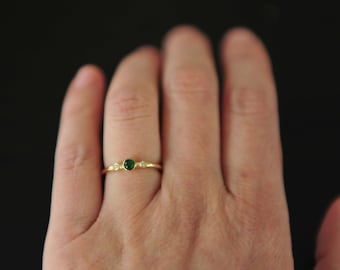 Dainty Small Green Jade Ring 18K Gold Diamond,Certified Grade A Jade  Ring, Small Minimalist Green Jade Ring 5 1/2
