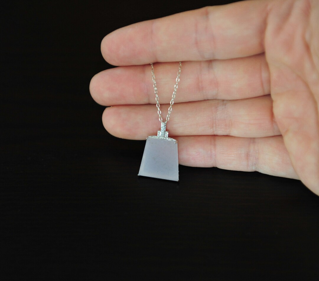 Collana in giada lavanda e diamanti, ciondolo minimalista in oro 18 carati, giadeite certificata di grado A - Italia