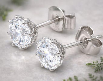 Lab Grown Diamond 8-Prong Crown Stud Earrings, Round Brilliant Solitaire (0.25-4.00 CTW)