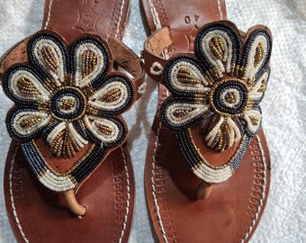 Sandalias de cuero con cuentas hechas a mano estilo masái – Estilo bohemio tribal africano