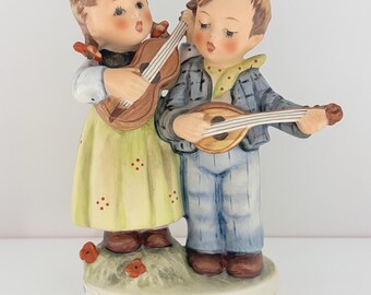 Vintage M I Hummel Goebel HAPPY Days #150 TM6 Figurine Boy & Girl Playing Music