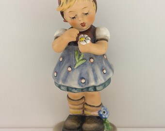 Vintage M I Hummel Goebel DAISIES DON’T TELL  380  Collectors Club Special Edition 5 Figurine