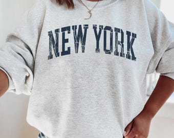 Vintage New York Sweatshirt, New York City Lover Sweatshirt, Retro New York Crewneck, New York State Pride Sweater, New York Travel Souvenir