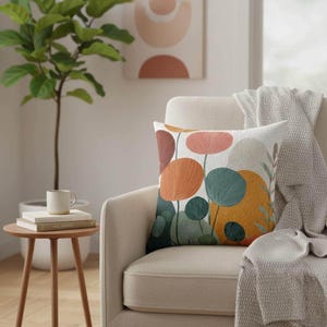 ミッドセンチュリーボタニカルスローピロー | モダンな水彩画の花柄