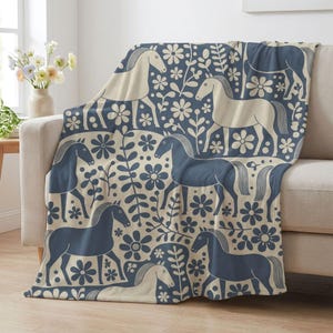 Dalahästfilt Skandinavisk folkkonst Plädfilt Nordisk blommig plyschpläd Beige sofffilt