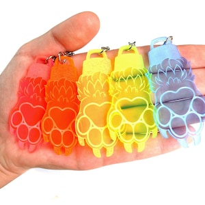 Mini Schlüsselanhänger / UV leuchtende pelzige Fandom Pfoten