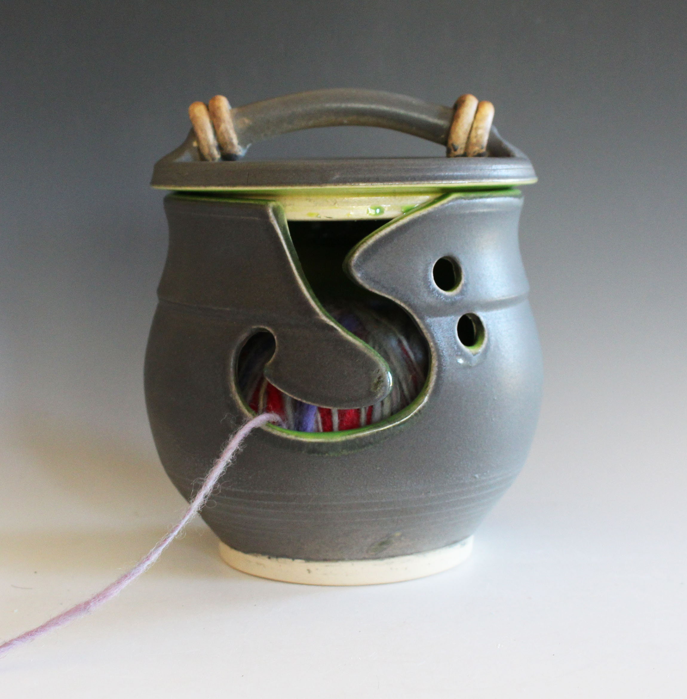 JubileeYarn Bamboo Yarn Bowl with Lid - Holder Knitting Crochet Accessories  - Natural - 1 Box