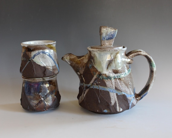 Handmade Teapot with 2 Cups: Ceramics and Pottery
