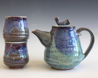 Handmade Teapot with 2 Cups: Ceramics and Pottery