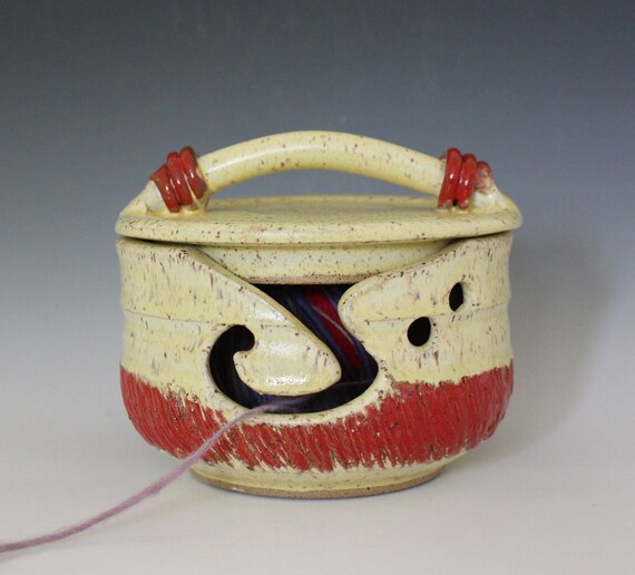 Ceramic Cat Yarn Bowl Yarn Holder NIB A Darn Good Yarn